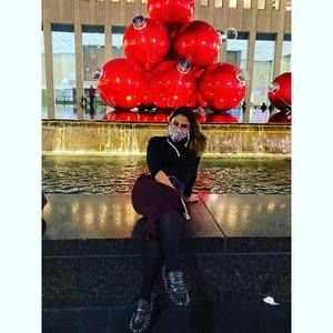 Meet your Posher, Valeria